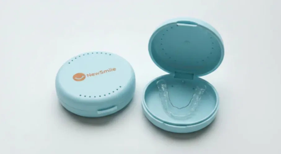 Retainer and aligner set for minor underbite maintenance