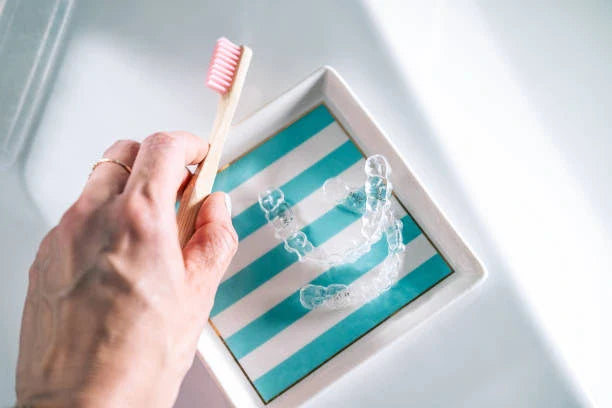 🦷 Retainers & Cavities: How to Stay Safe