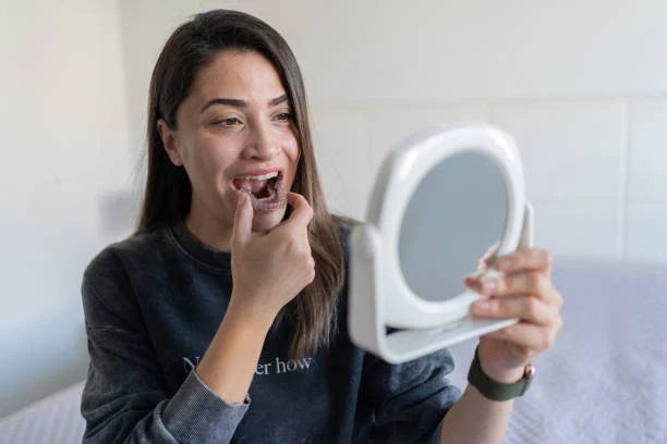 🦷 Stuck Retainer? 5 Safe Removal Methods