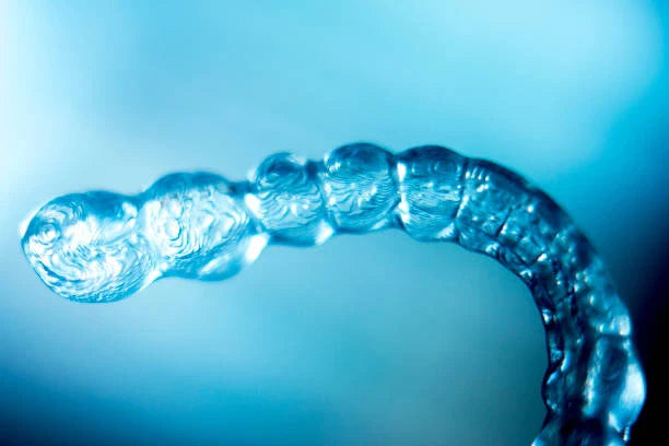 🏊 Pool Rules: Can You Swim with Retainers?