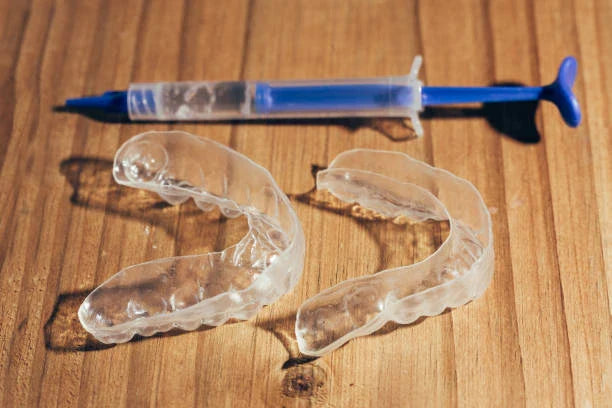 ✨ Teeth Whitening with Retainers: Safe or Not?